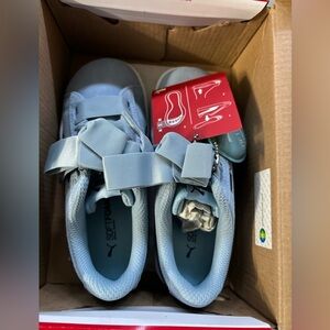 Girls puma blue sneakers